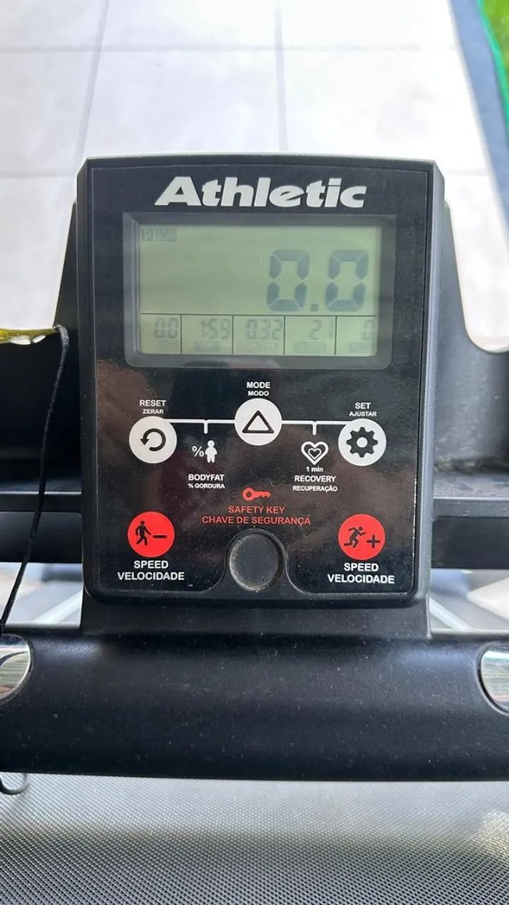 Esteira Ergométrica Athletic Runner 14 Km/H Bivolt