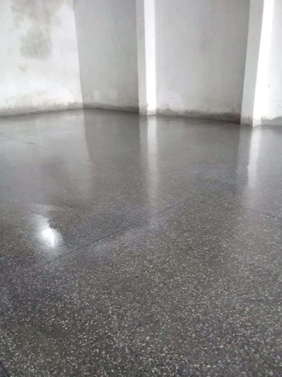 Piso de Alta resistência e concreto polido  - Foto 3