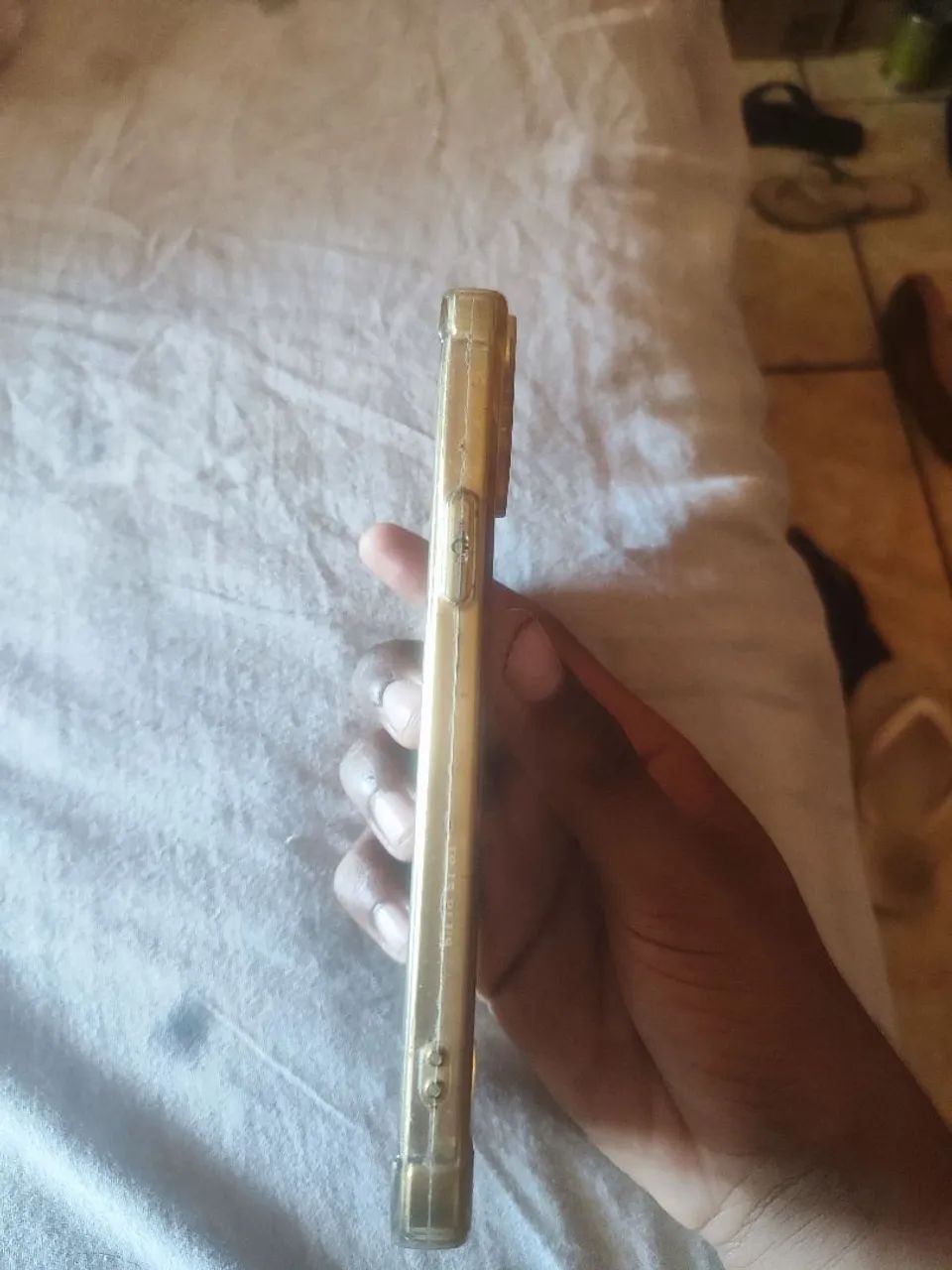 Vendo iPhone 14 plus branco  - Foto 2