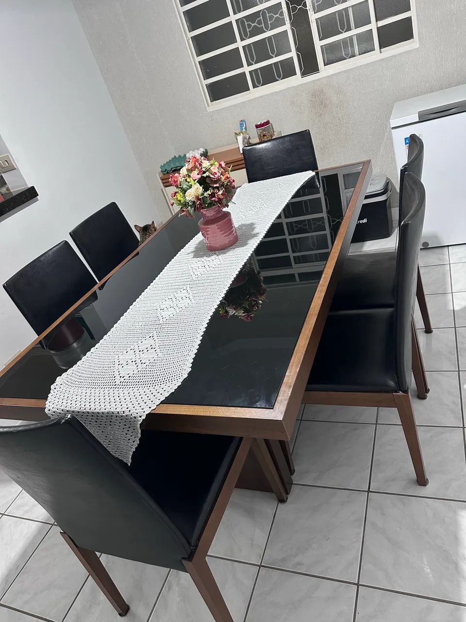 Mesa de jantar com 6 cadeiras!! - Foto 2