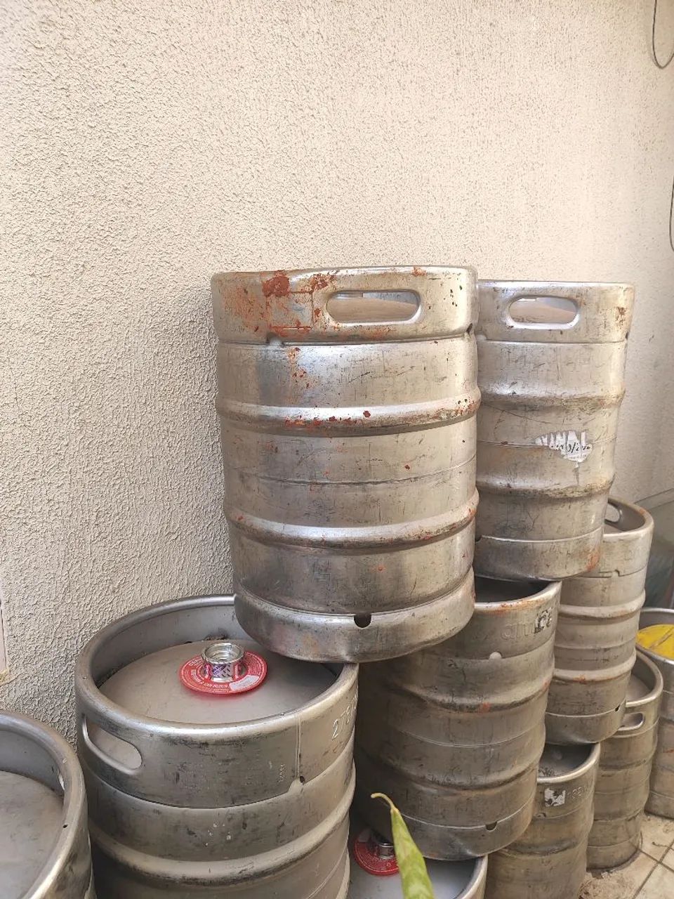 Venda de barril de chopp vazios AmBev  - Foto 4
