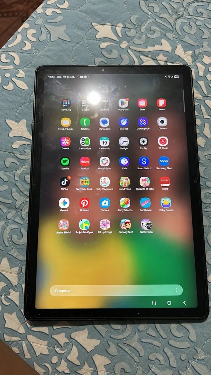 Tablet A9+ Samsung novo sem detalhes  Pego celular na troca 