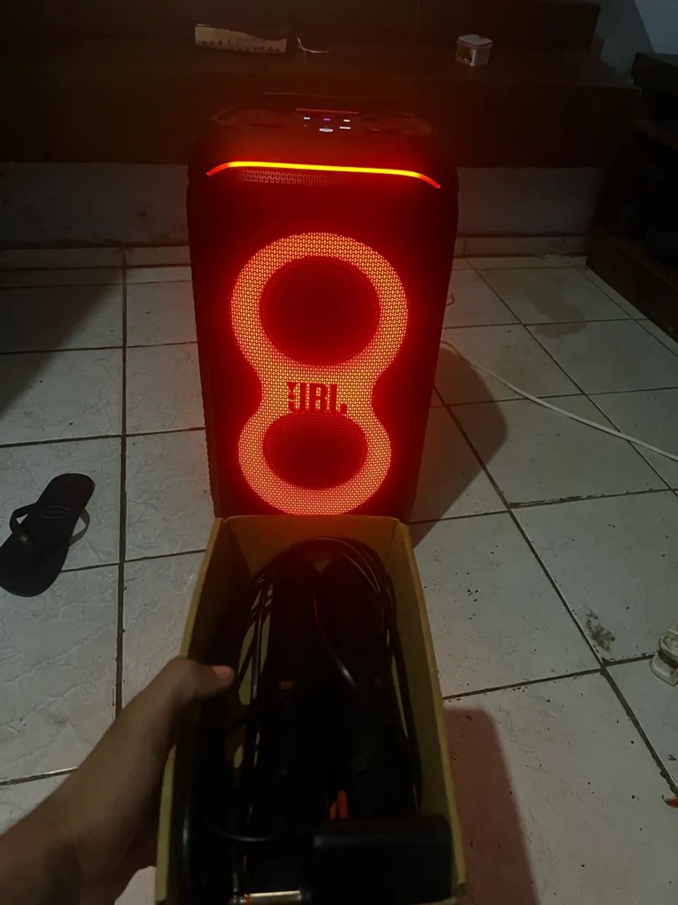 JBL 310 e com dois microfones originais  - Foto 2