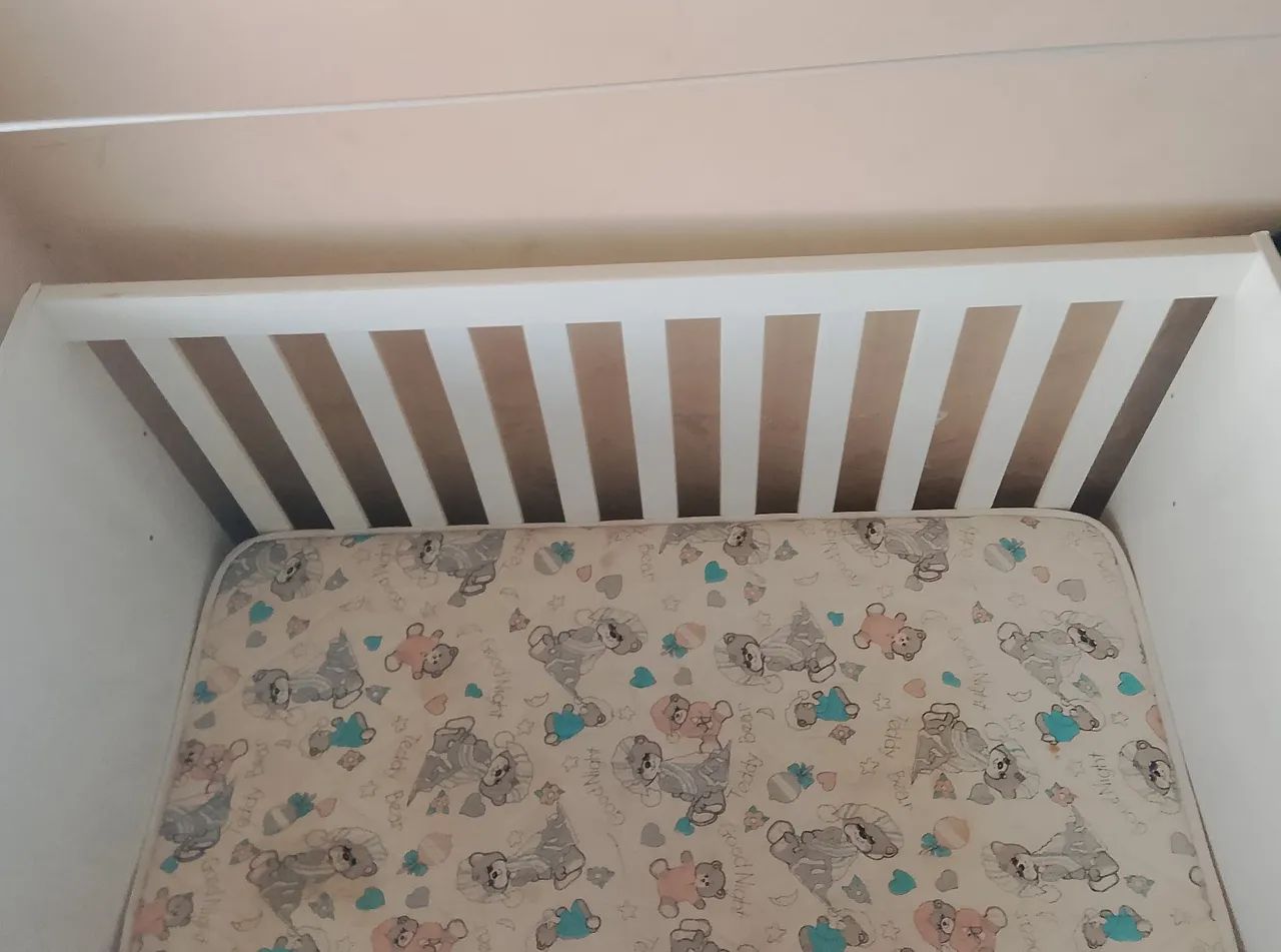 Berço com colchão