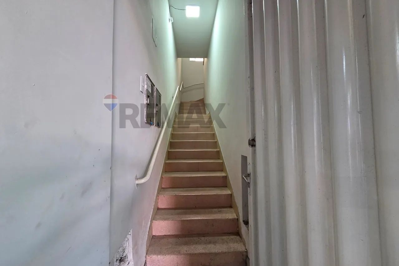 Sala Comercial de 110 m² no Centro de Poços de Caldas - Foto 2
