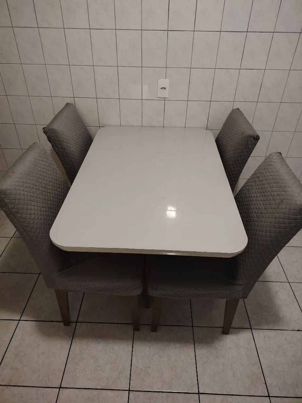 Mesa de jantar com 4 cadeiras  - Foto 3