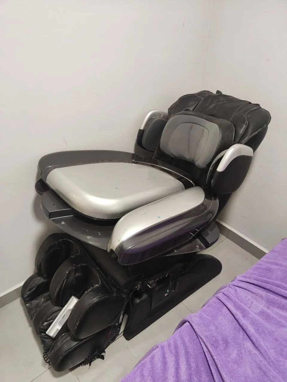 Vendo poltrona de massagem 