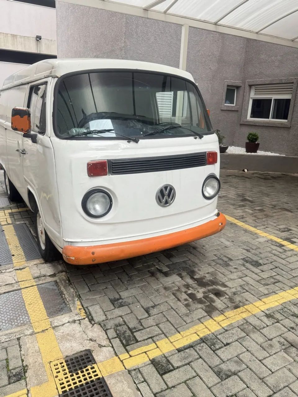 Volkswagen Kombi Furgão (álcool) 2002
