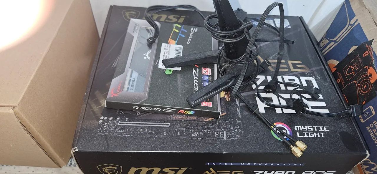 Kit i7 10700k, z490, memórias g skill 32gb 3200mhz e fonte 850w