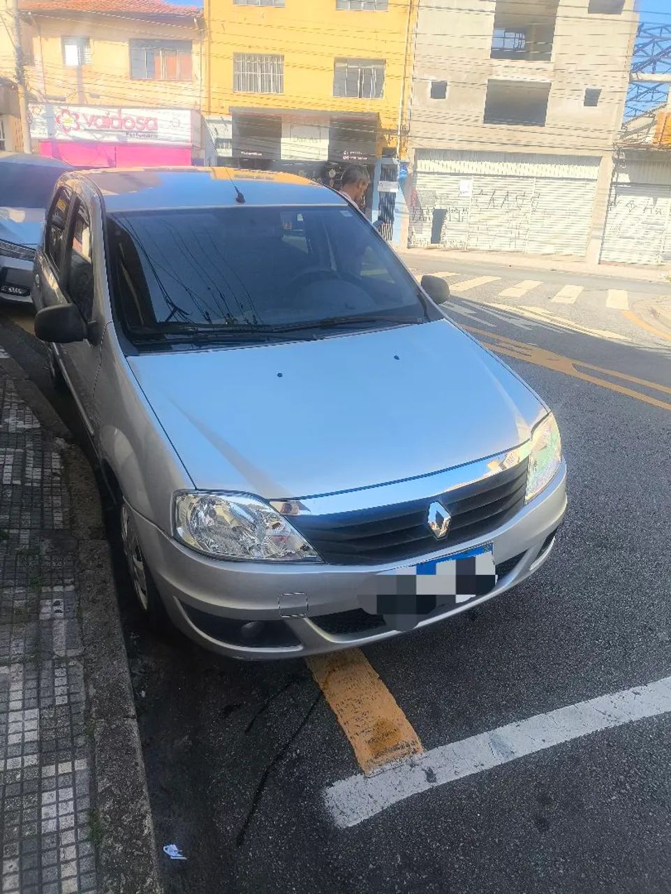 Renault Logan Expression Hi-flex 1.6 8V 4P 2011