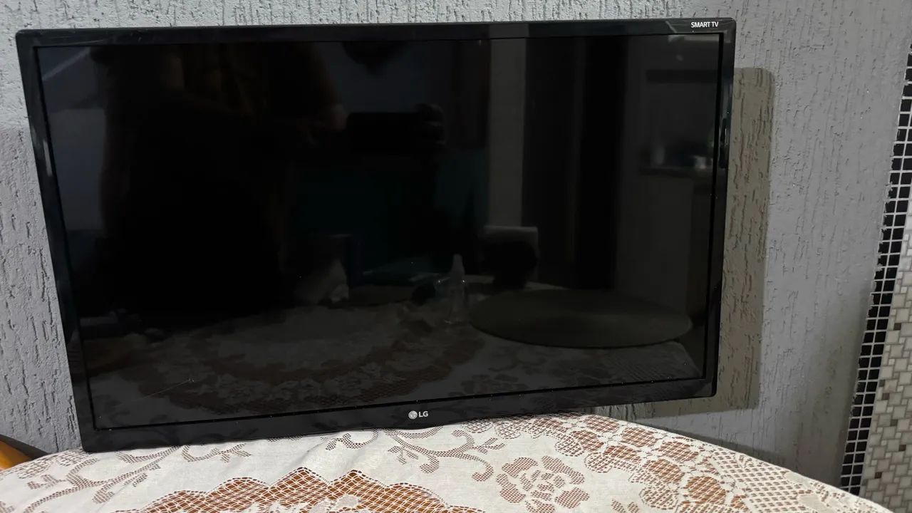 Tv Smart 28 polegadas - com defeito 