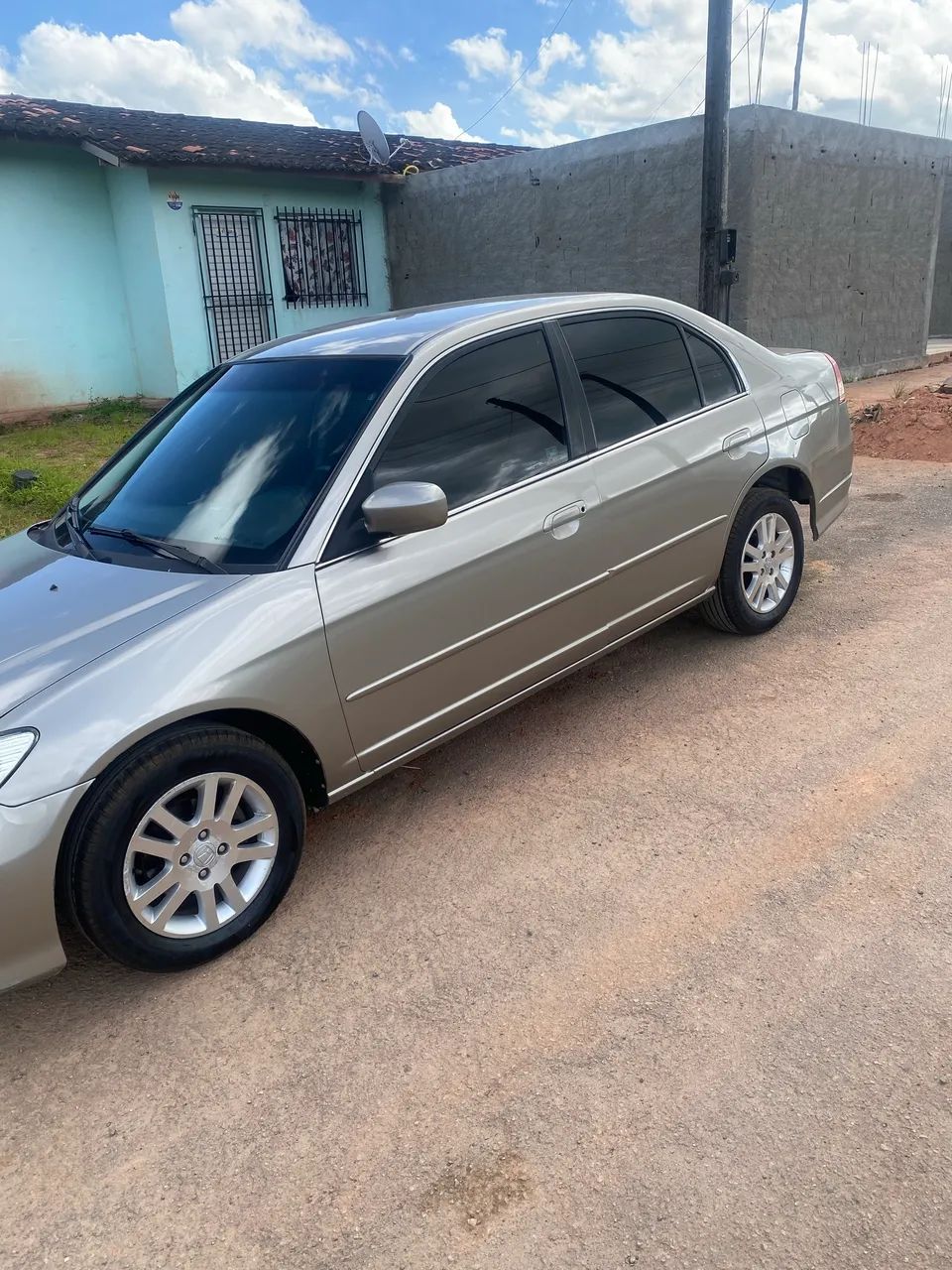 Honda Civic Sedan LXL 1.7 16V 130cv MEC 4P 2005