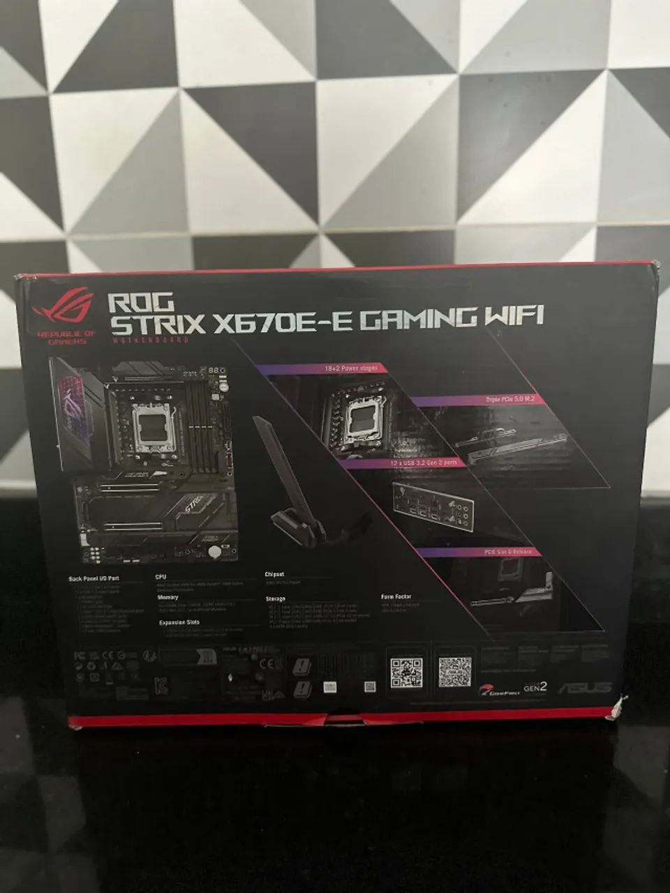 Placa Mãe Asus Rog Strix Gaming Wifi X670e-e - Foto 2