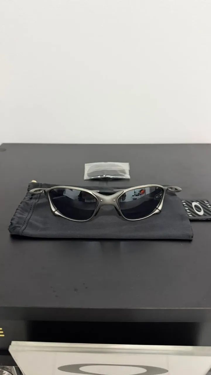 Oakley 