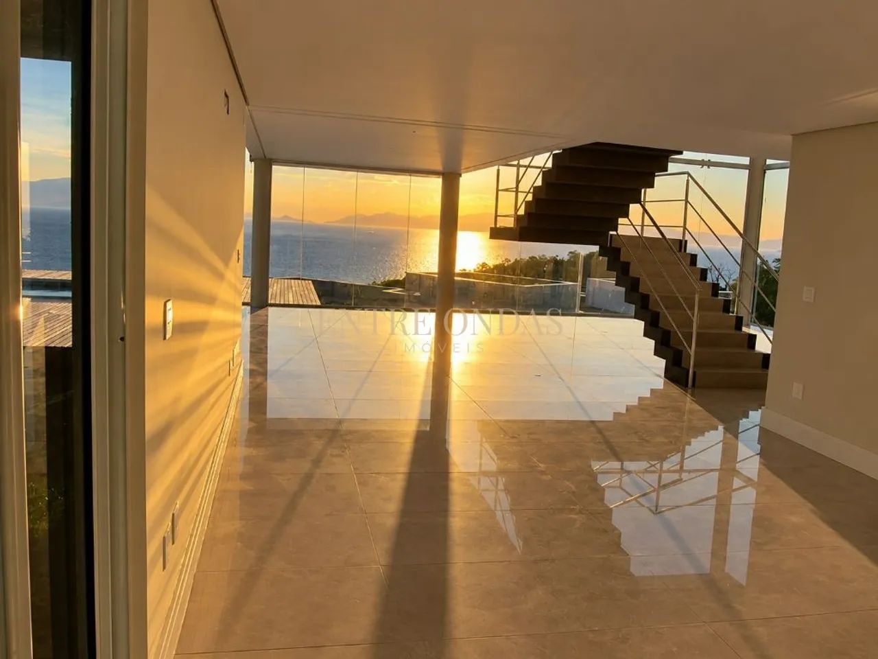 Casa com 4 quartos no bairro Cacupé, Florianópolis. - Foto 3