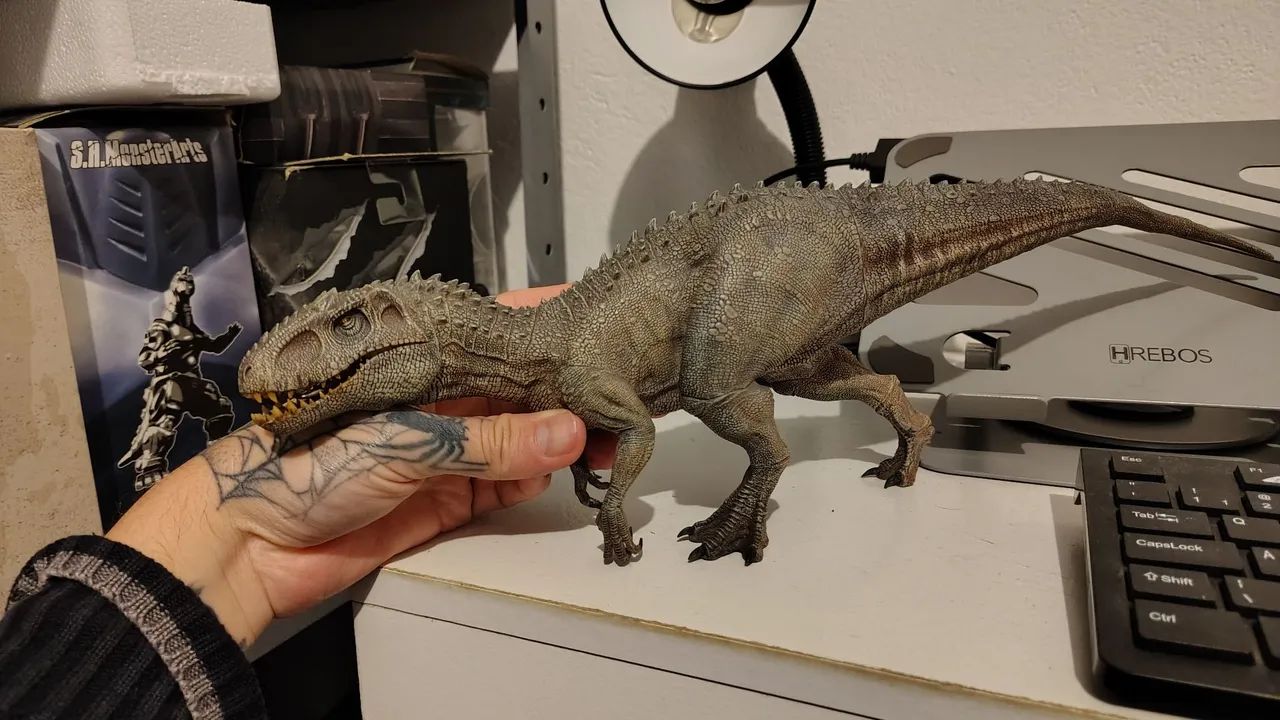 Indominus Rex Nanmu Studio 
