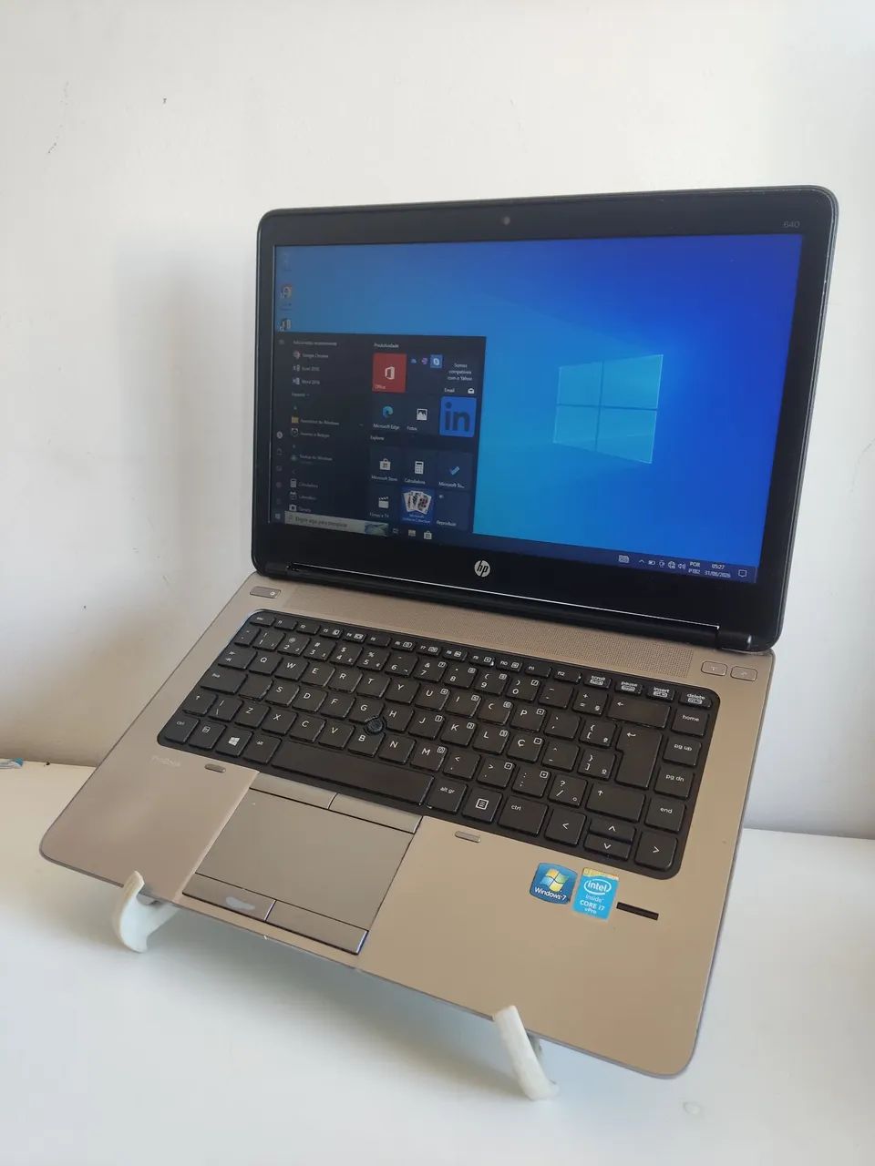 Notebook Intel Core i7 8GB RAM HD SSD Bateria Boa programas instalados 