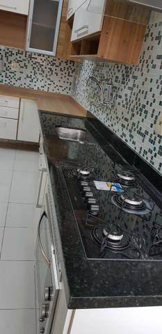 Excelente apartamento de frente com varandão, 3 quartos na Vila da Penha - Foto 9