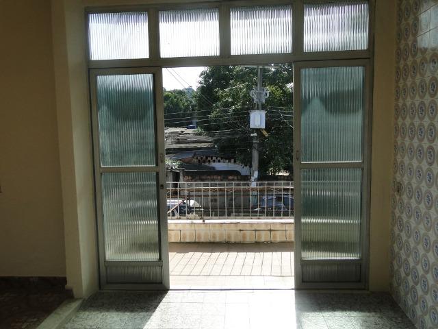 Casa sobrado duplex, 3 quartos no jardim metrópole