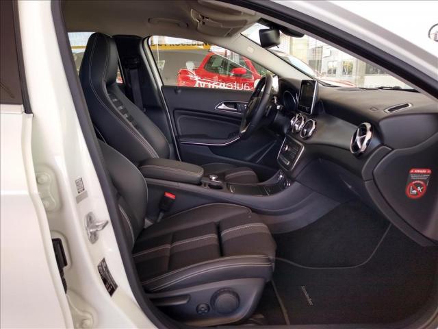 MERCEDES-BENZ GLA 200 1.6 CGI FLEX ADVANCE 7G-DCT - Foto 3