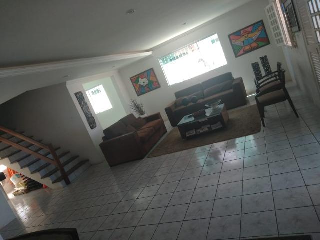 Excelente Oportunidade! Belíssima e ampla casa semi mobiliada, ótima localização! - Foto 9