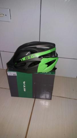 Capacete