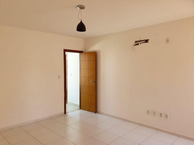Casa Duplex no condomínio Leblon portaria 24hrs - Foto 7