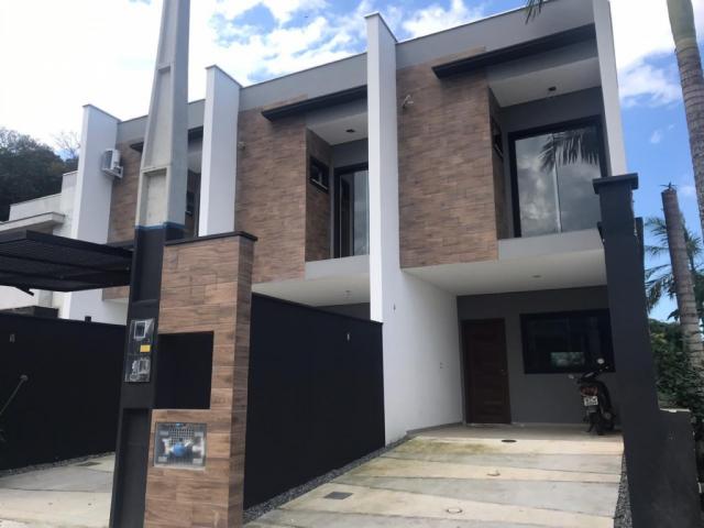 Casa para alugar com 3 dormitórios em Boa vista, Joinville cod:08499.002