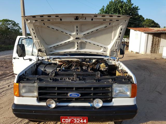Vende-se F4000 Ano 96 Motor MWM - Foto 5