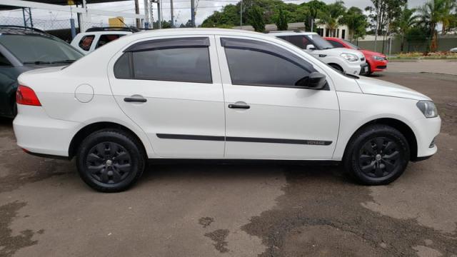 VOLKSWAGEN VOYAGE TRENDLINE 1.0 TOTAL FLEX 4P - Foto 2