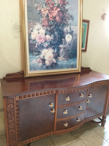 Buffet de madeira