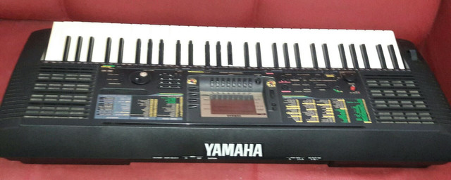 Teclado Yamaha PSR B50 - Foto 2
