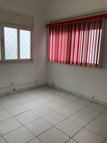 Casa no centro para fins comerciais, esquina !!!! - Foto 12