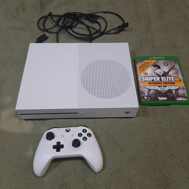 Xbox one S 500GB novo