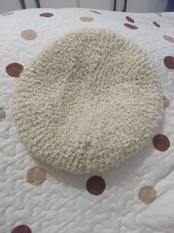 Boina e cachecol ? cor bege ou cru