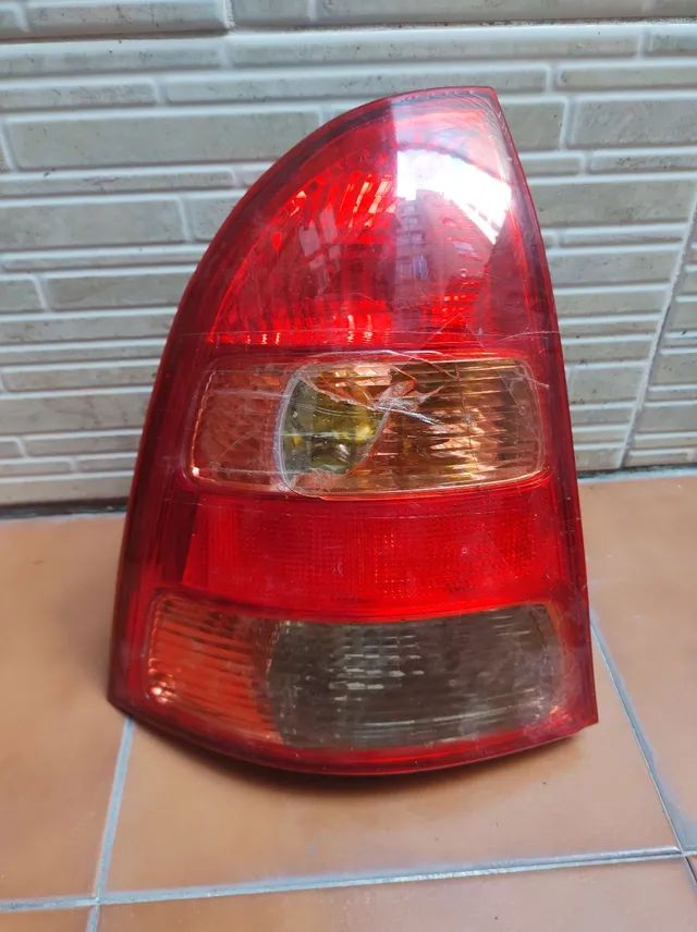 Lanterna Fielder original para reparo