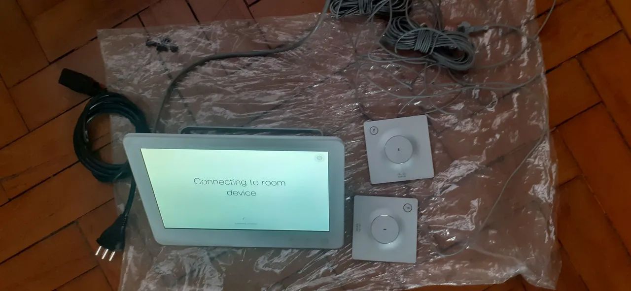 Videoconferência CISCO MX800S monitor de 70 polegadas - Foto 3