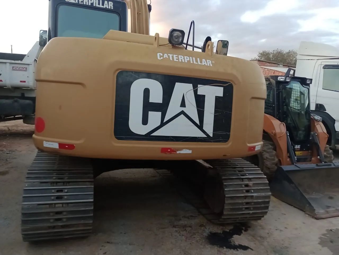 Vendo Escavadeira Pc Caterpillar 312D L ano 2010 - Foto 2