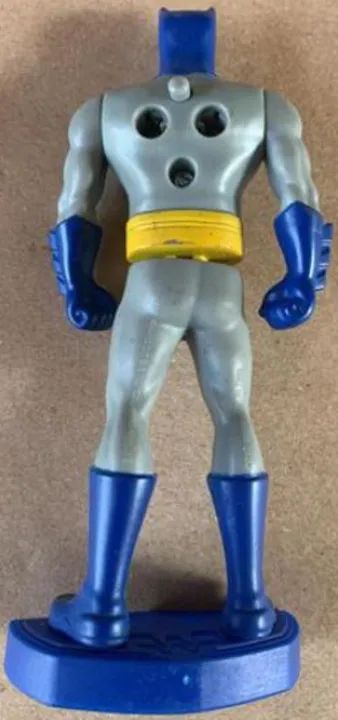 Boneco Batman 2017 Dc Comics 12 Cm - Foto 2
