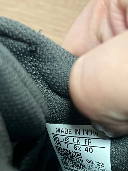 TENIS ADIDAS YEEZY BOOST 700 V1 UTILITY BLACK ORIGINAL - Foto 5