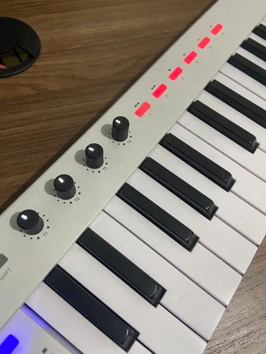 Teclado Controlador Midi Usb Amw X6 Mini 61 Teclas - Foto 5