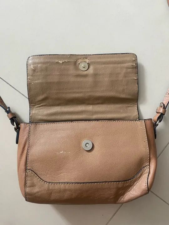 Bolsa bege com alça tiracolo - Arezzo - Foto 3