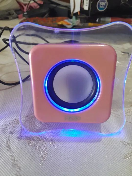 Mini caixa de som multimídia Pixxo Rosa. - Foto 2