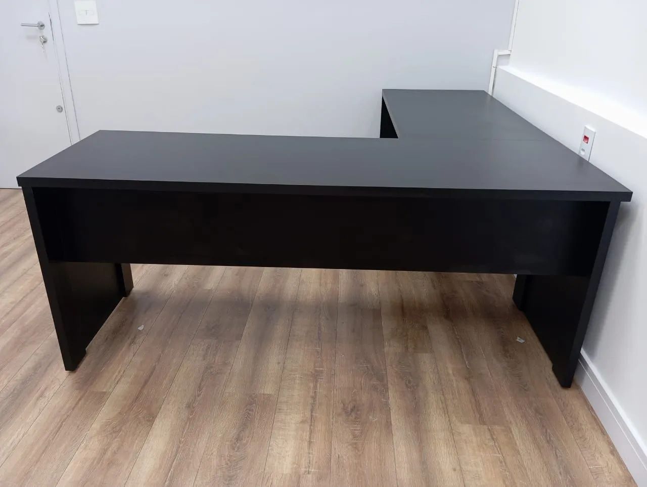 MOVEIS DE ESCRITÓRIO MESA EM L 1,40X1,40X0,60 PRETA *** LEIA A DESCRIÇÃO*** - Foto 2