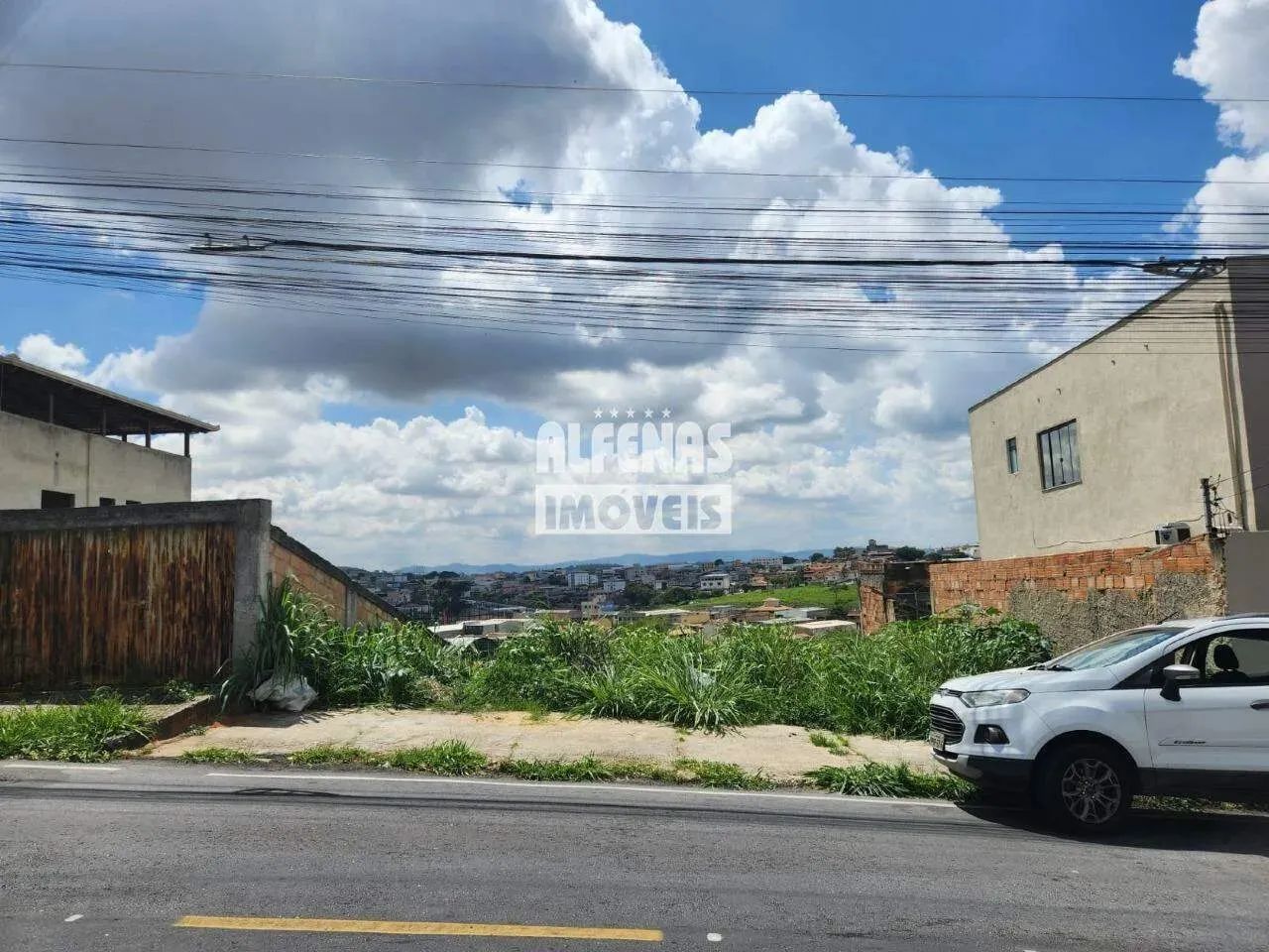 Lote à venda no Bairro TROPICAL