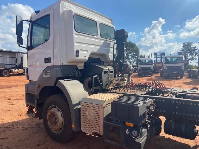 Mercedes Axor 3344 6x4  - Foto 2