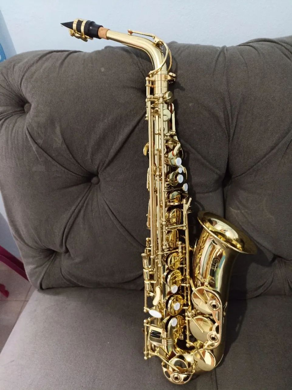 Saxofone Alto novinho - Foto 2