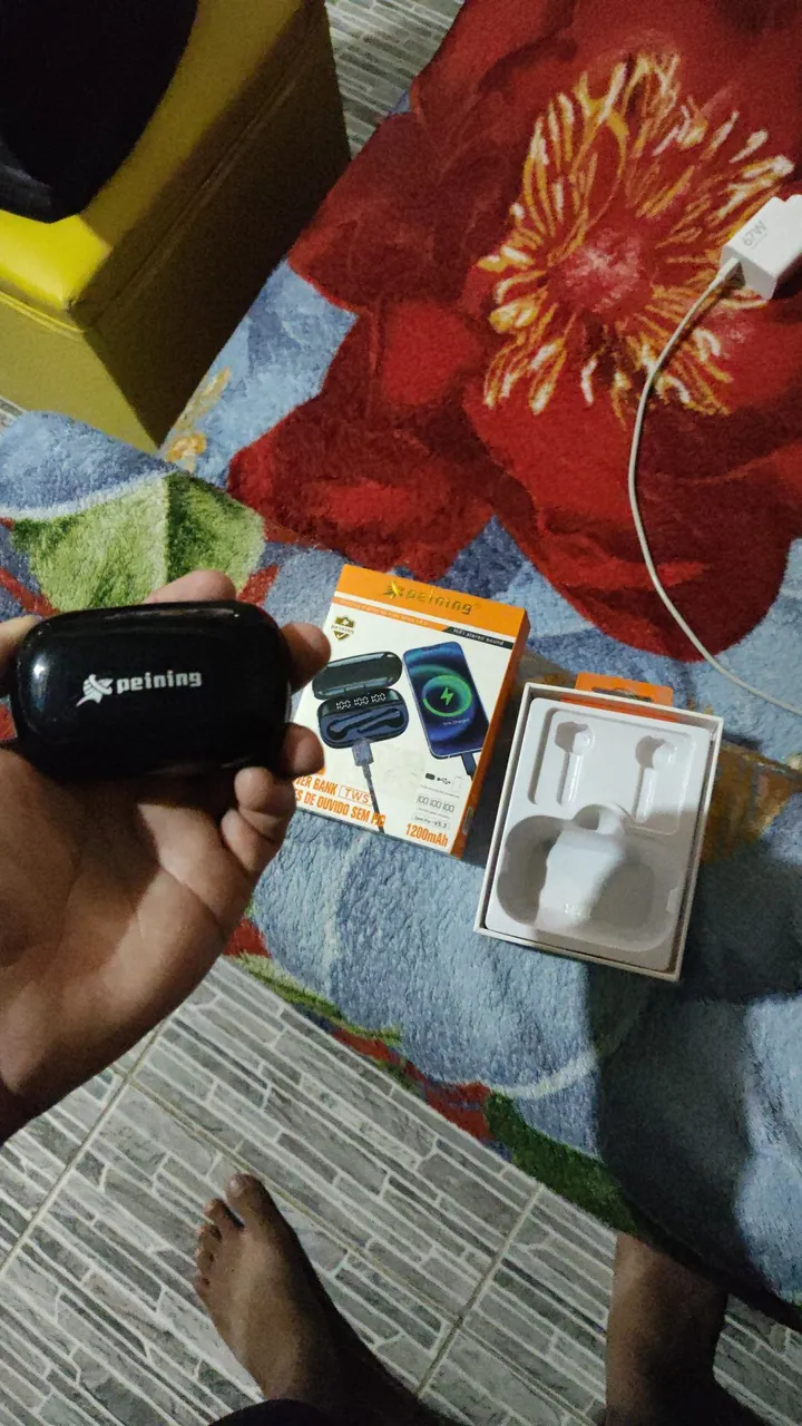 Fone de ouvido TWS Peining