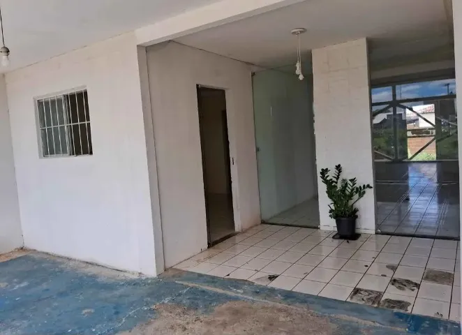 Imóvel no centro de Serra Branca