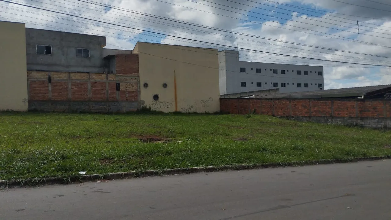 Lote 300,00m² (Fração Ideal 03 Casas) Jardim Balneario Meia Ponte